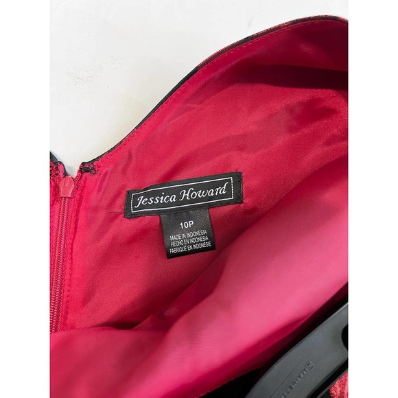 Jessica Howard Petite women Pleated Dress with Belt Size 10 - Picture 3 of 9